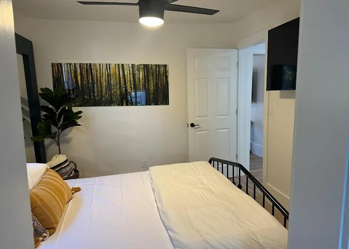 Casa vacanze Charming Fully Remodeled House *
